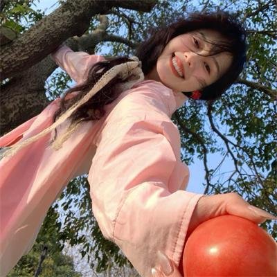 血洒万花团